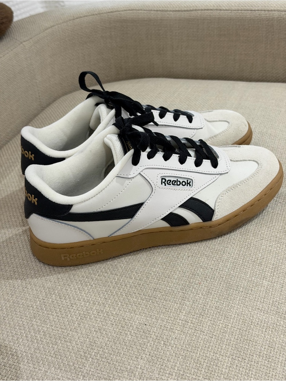Reebok Women’s Natural and Black Sneakers size 8.5